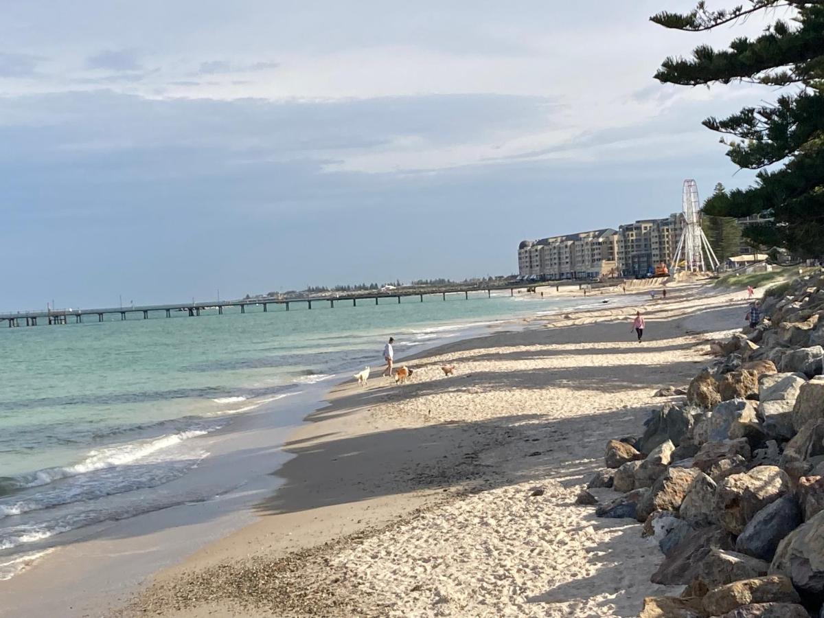 Irene'S Seaside Villa Somerton Park Esterno foto